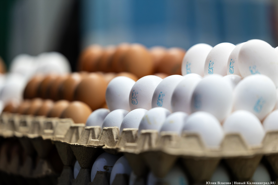 Власти пообещали снизить цены на яйца к Пасхе