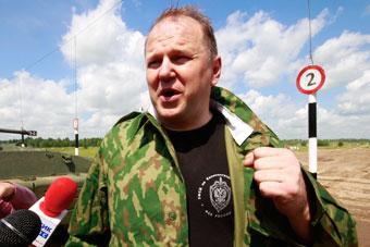 Цуканов: военные не сообщают о том, какие гарнизоны планируют освободить