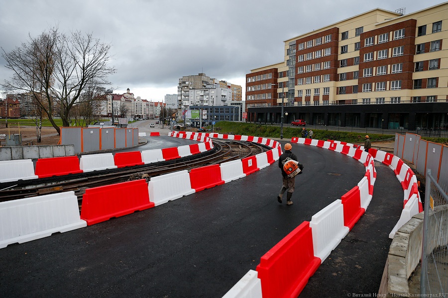 «Хэппибёздей» на органе: как Ярошук мосты на Острове открывал
