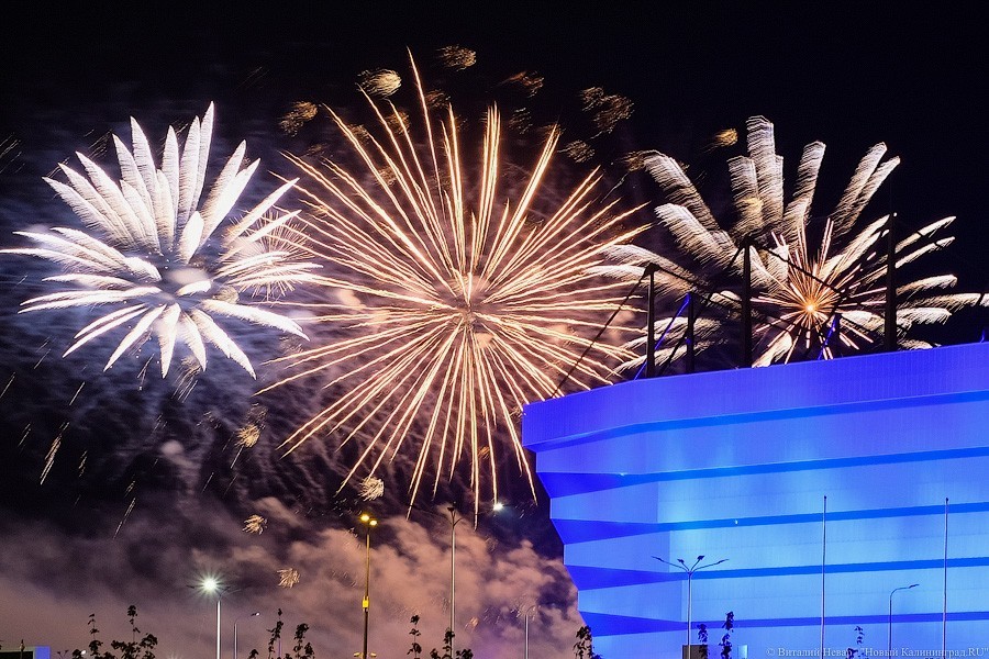 В Калининграде стартовал чемпионат фейерверков. Показываем, как это было (фото)