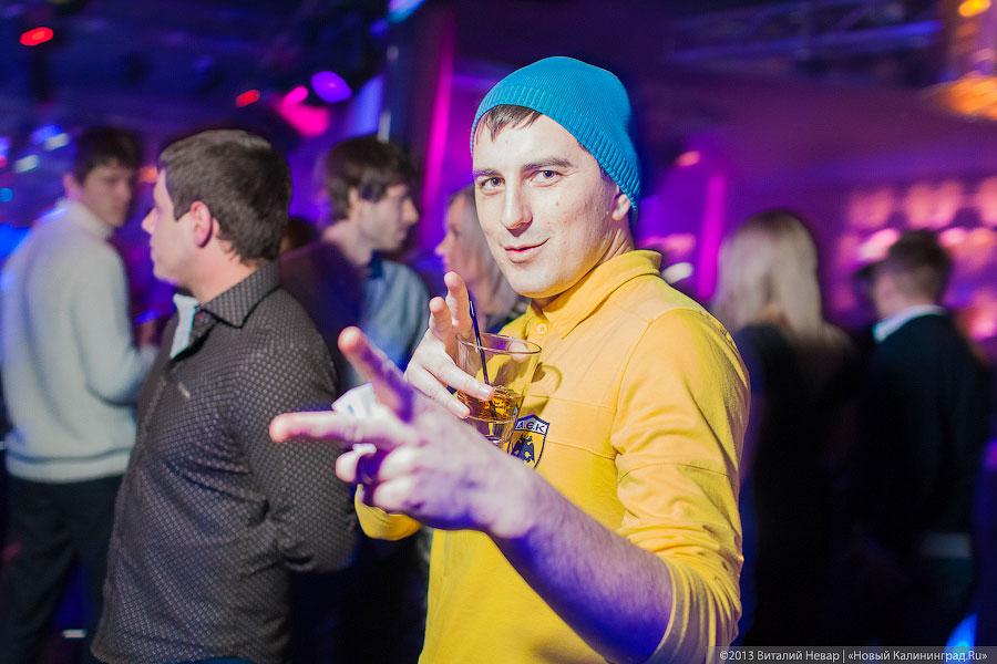 «Night Life»: фоторепортаж с вечеринки Pole Dance Show