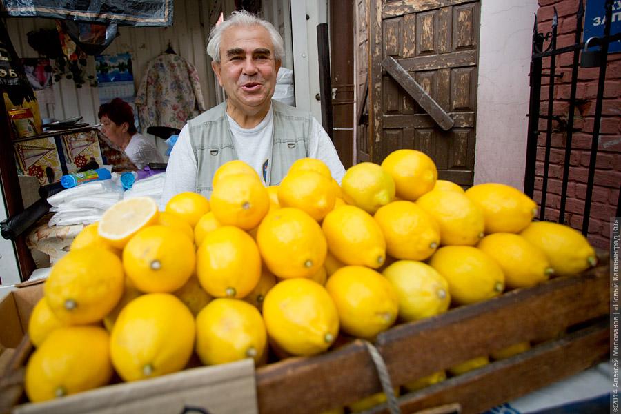 «Паники никакой нет»: что происходит с ценами на овощи и фрукты на рынке Калининграда