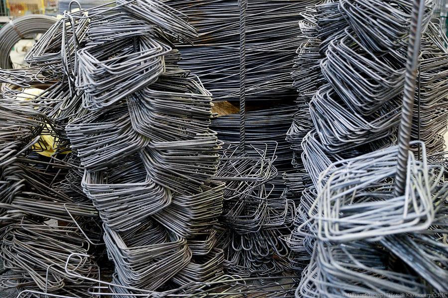 «Скажи им, Андрей»: кто льёт сваи для стадиона к чемпионату мира на Острове