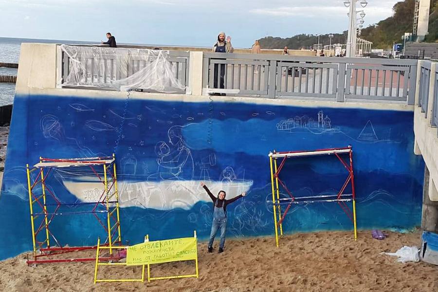 На новом променаде в Светлогорске рисуют «Сны Раушена» (фото)