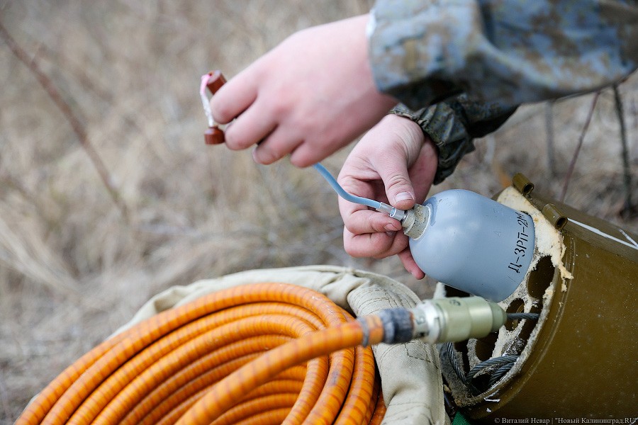 Горыныч и центнер тротила: саперы Балтфлота провели взрывные учения (фото)