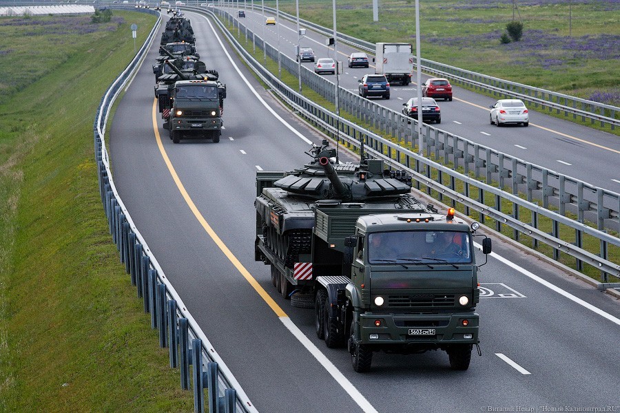 Люпины и «Гиацинты»: передислокация военной техники для парада в Калининграде (фото)