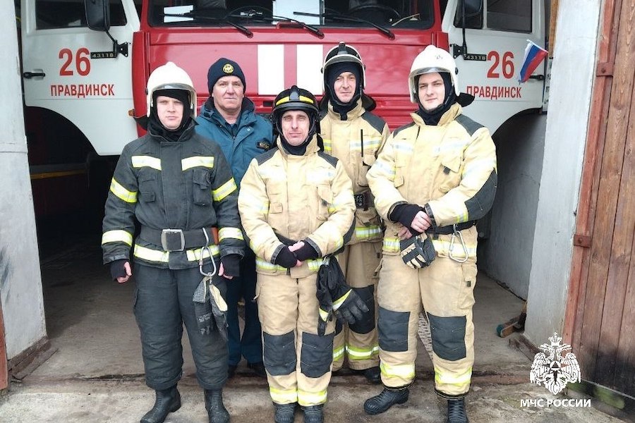 В Правдинске спасатели вытащили из воды 7-летнего мальчика, который упал с дамбы