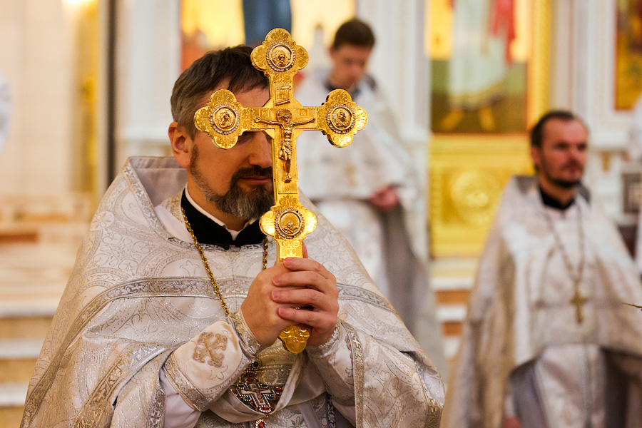Великая агиасма: освящение воды в соборе Христа Спасителя в Крещенский сочельник (фото)
