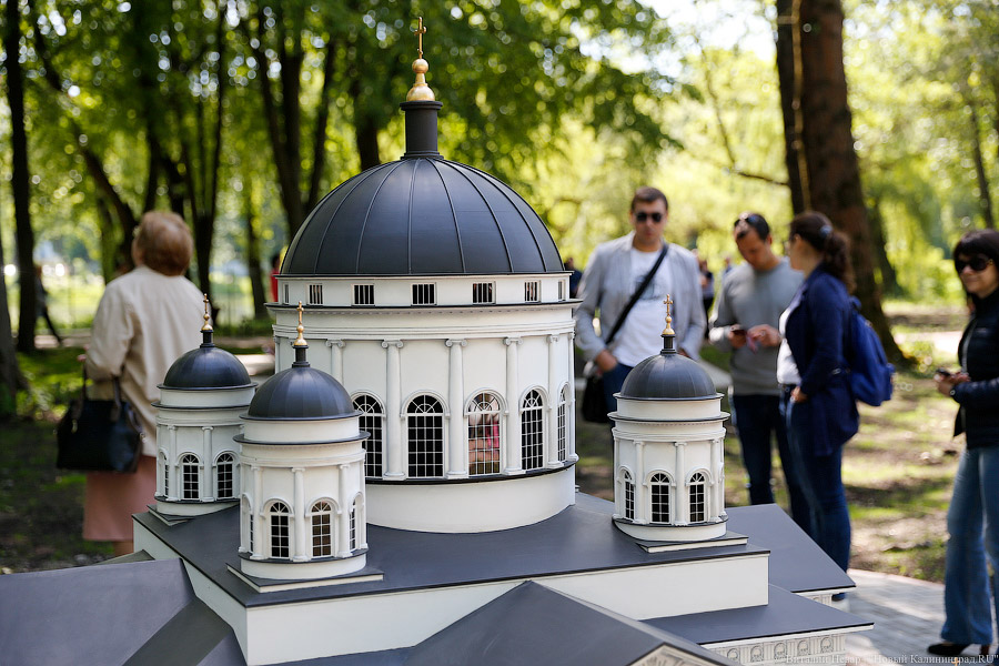 «Я тебе построю Кижи»: в Калининграде открылся парк мини-шедевров архитектуры