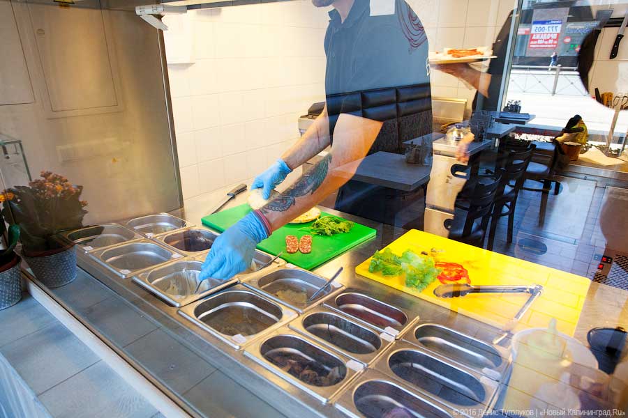 Новое место: кафе «БургерБар» в ТЦ «Кловер»