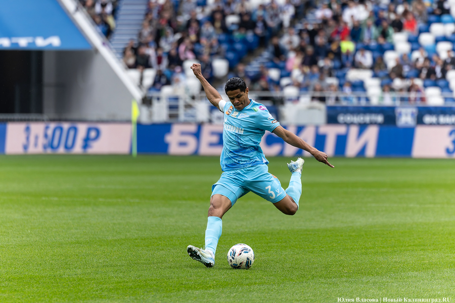 Ничья и второе место в РПЛ: как «Балтика» и «Зенит» сыграли в Калининграде (фото)