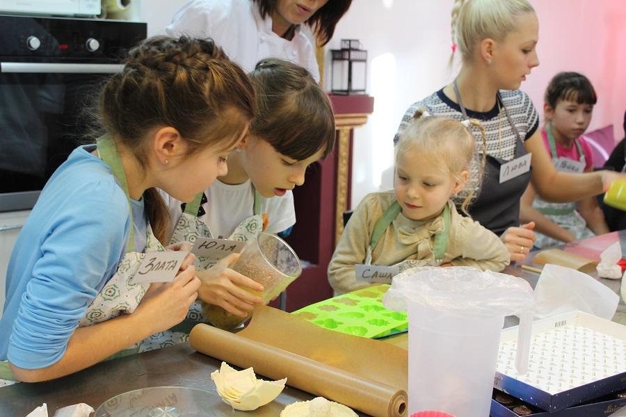 Устроим вкусный детский праздник в кулинарной студии «Bake my day»