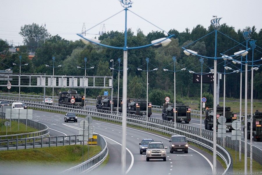 Люпины и «Гиацинты»: передислокация военной техники для парада в Калининграде (фото)