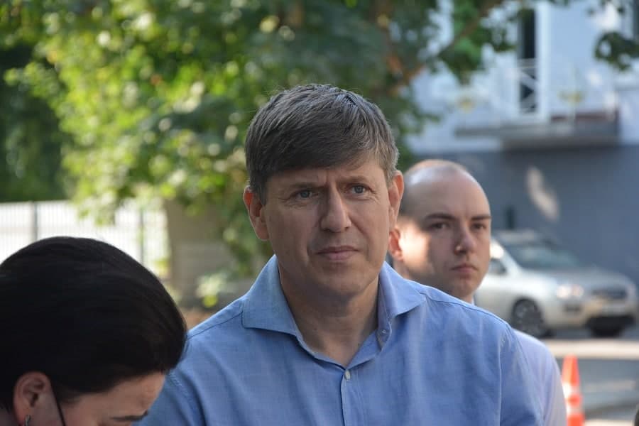 Кропоткин опроверг, что подозреваемого в педофилии Суворова исключили из ЕР задним числом