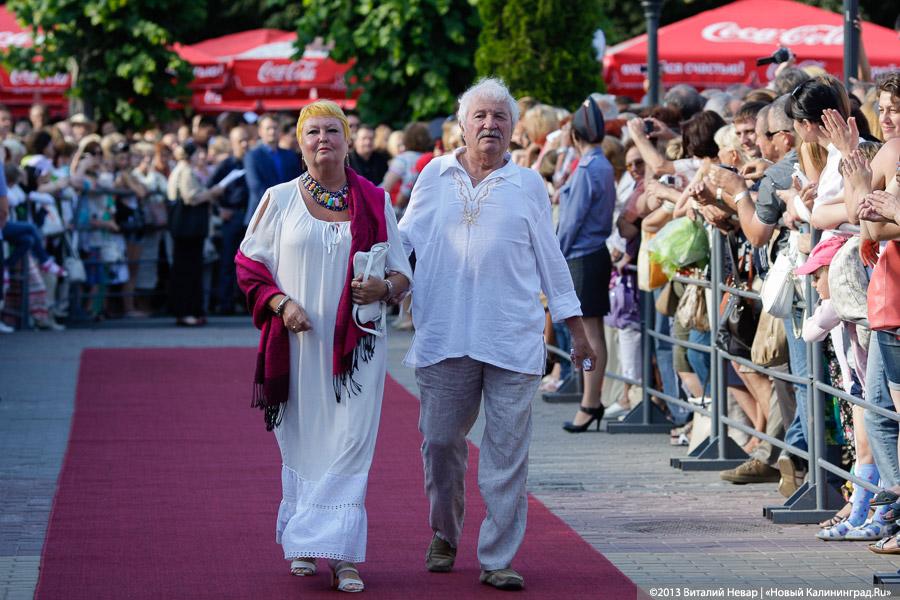 Десятый юбилейный: «Балтийские дебюты» открылись красной ковровой дорожкой
