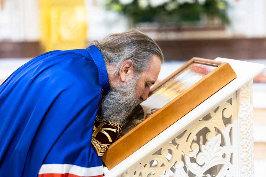 Крестный ход и литургия: как в Калининграде встретили Рождество (фото)