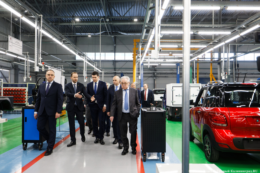 Автокомпоненты и электромобили: как на «Автоторе» новый кластер запускали (фото)