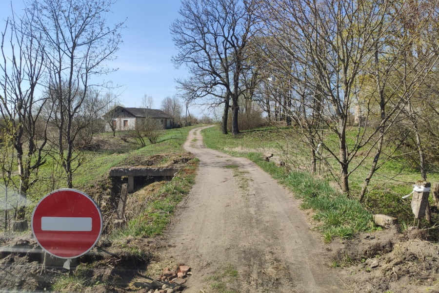 Власти Озерского района рекомендовали отказаться от похорон на кладбище из-за аварийного моста