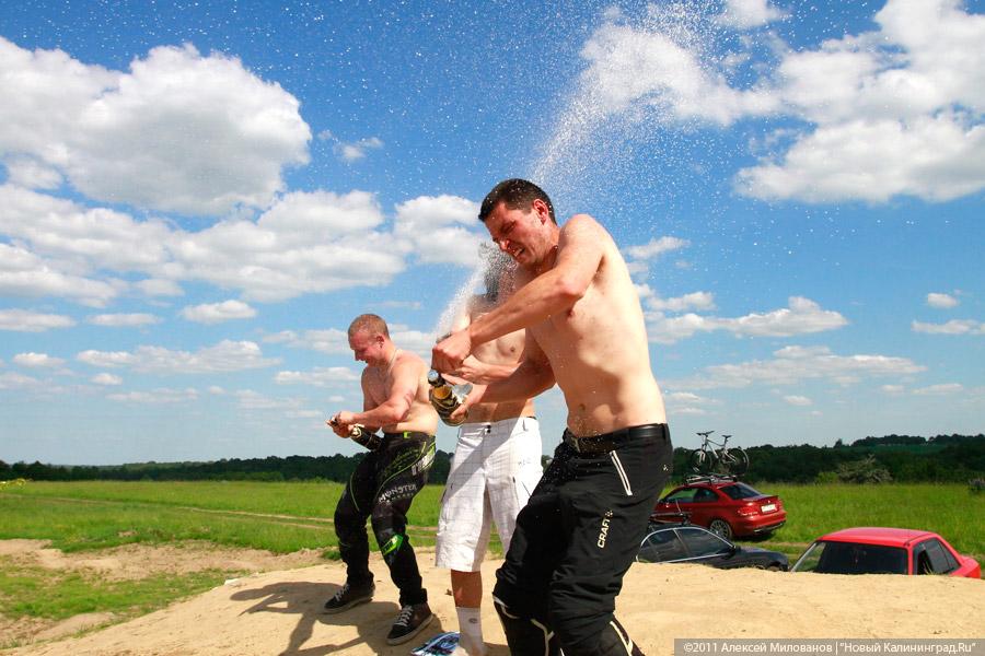 «Прилечь на “трех сиськах”»: фоторепортаж «Нового Калининграда.Ru»