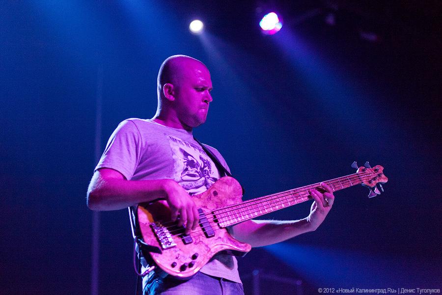 «Ну вот и поговорили»: фоторепортаж с концерта певицы Елки