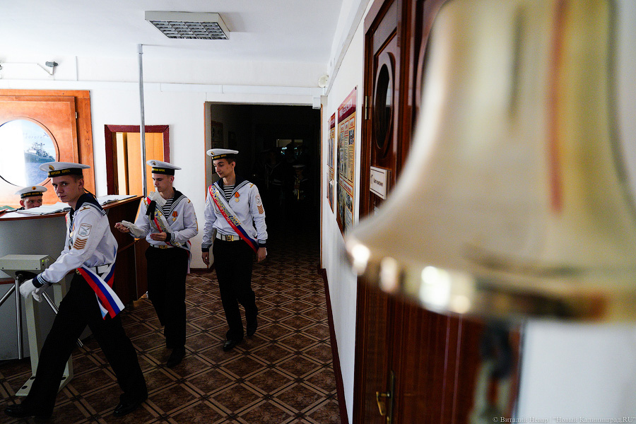 Вальс и дистанция: «Последний звонок» в калининградском кадетском корпусе (фото)