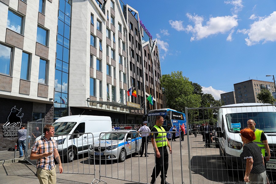 Компани, де Брёйне, Феллайни и тот самый Анри: сборная Бельгии в городе (фото)