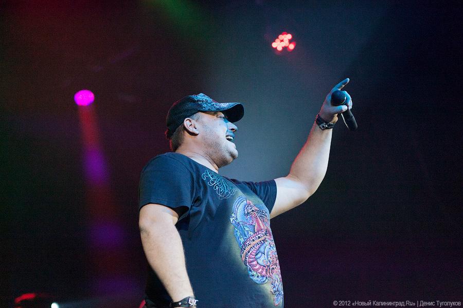 «Вспомнить все»: фоторепортаж с концерта группы «Руки вверх»