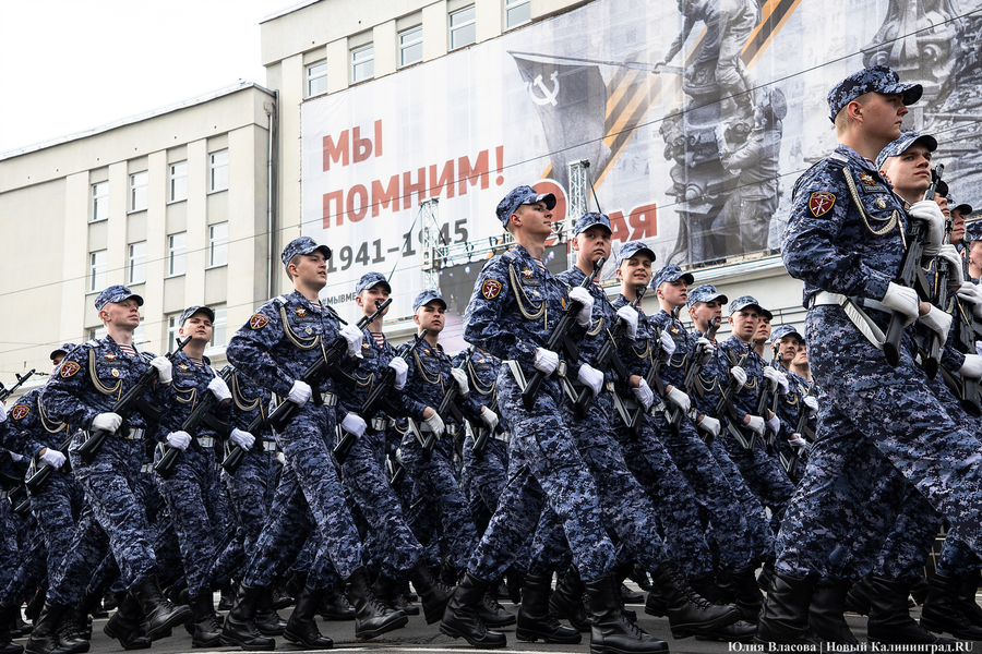 Как проходил Парад Победы в Калининграде (фото)