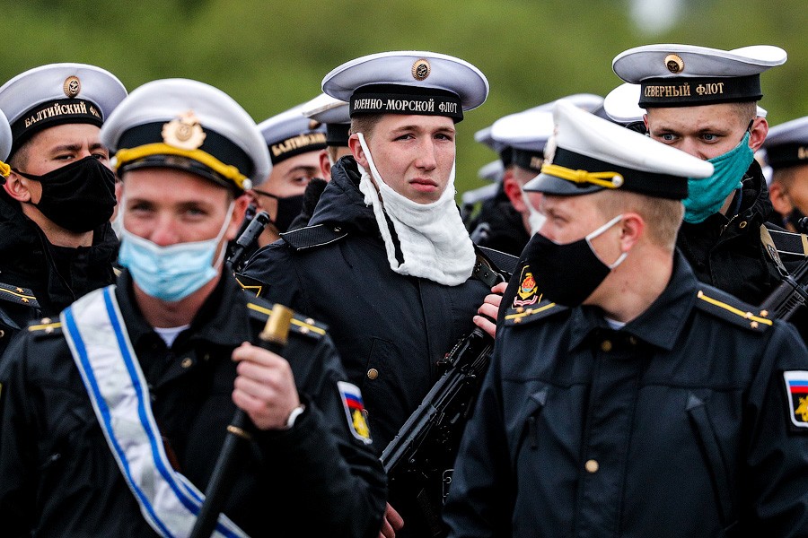 Коронавирусная репетиция: как пешие расчеты готовились к параду в Чкаловске