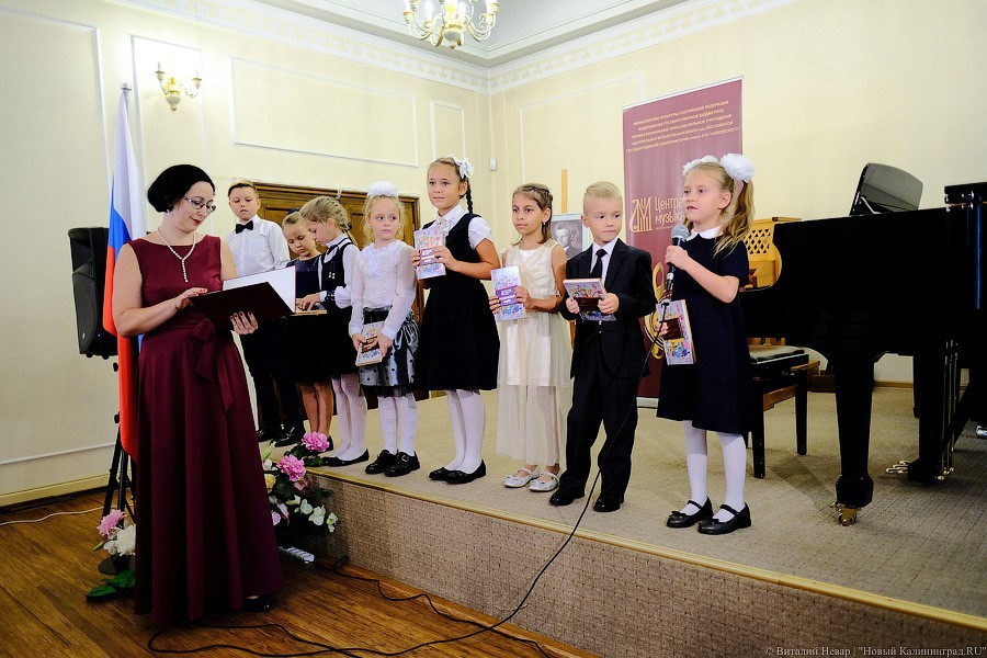 Музыкальная школа работает. Музыкальная школа работает. Цмш на карбышева. Музыкальная школа. Музыкальная школа североморск.