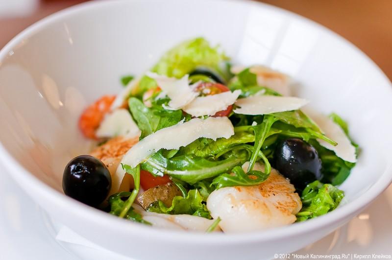 Легендарный ресторан «Универсал» подвергся жесткому лифтингу. Приживётся ли свежая концепция на старом имени?