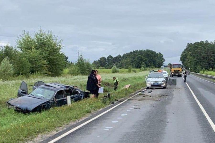 Под Черняховском перевернулся BMW, пассажир погиб (фото)