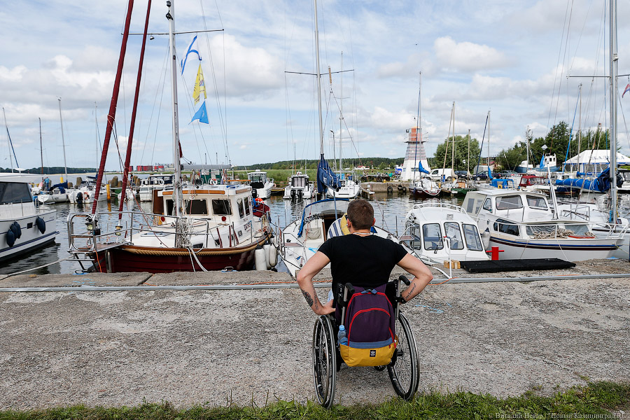 «Паруса духа»: как в Калининградском заливе инвалиды в регате побеждали