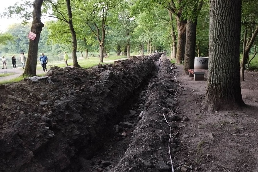 Горвласти: продолжить ремонт в Ашманн-парке мешает переувлажнение почвы