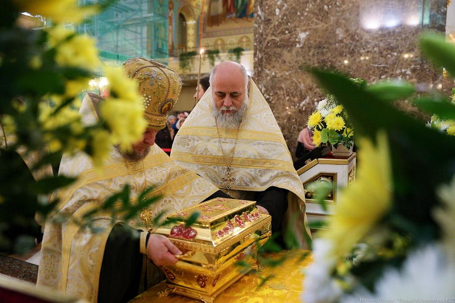 К князю на поклон: в Калининград привезли мощи святого Владимира