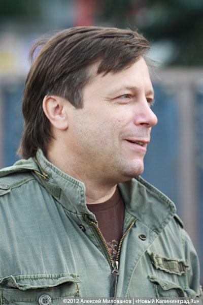 «Марш пары сотен»: фоторепортаж с митинга на площади Василевского