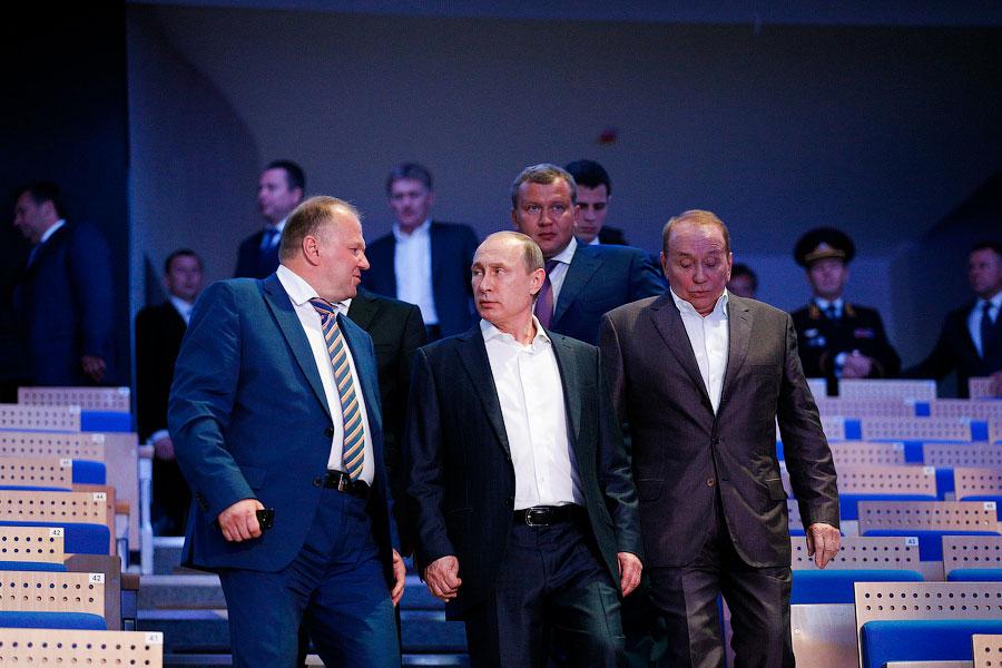 Зритель номер один: Путин в Театре эстрады (фото)