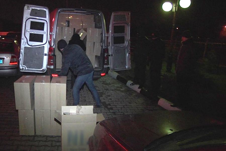 В Калининграде полиция обнаружила контрабандные сигареты на 1,5 миллиона (фото)
