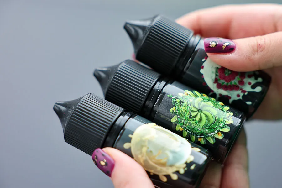 Владимир Путин одобрил идею ввести полный запрет на продажу вейпов в России