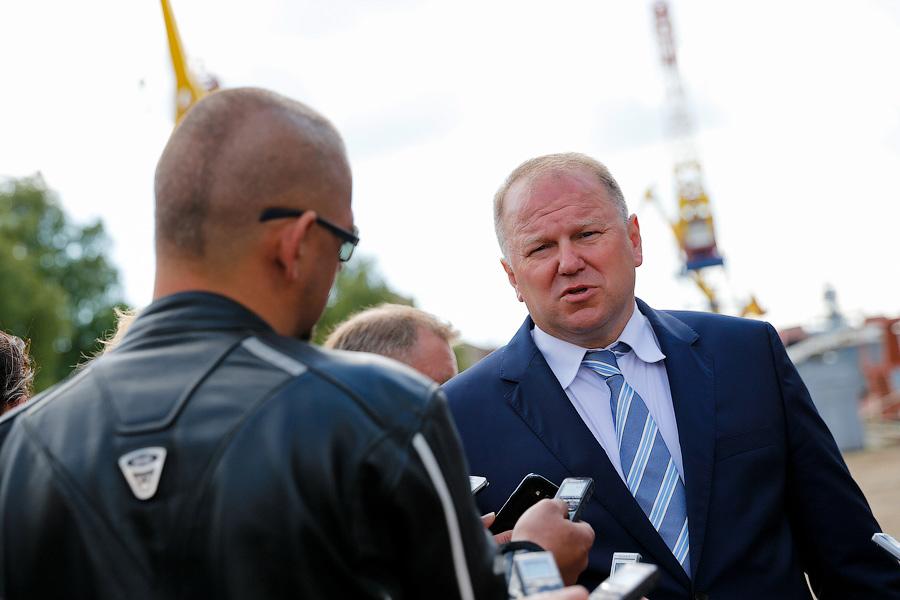 В ожидании стабильности: как ВРИО губернатора прислушивался к судостроению