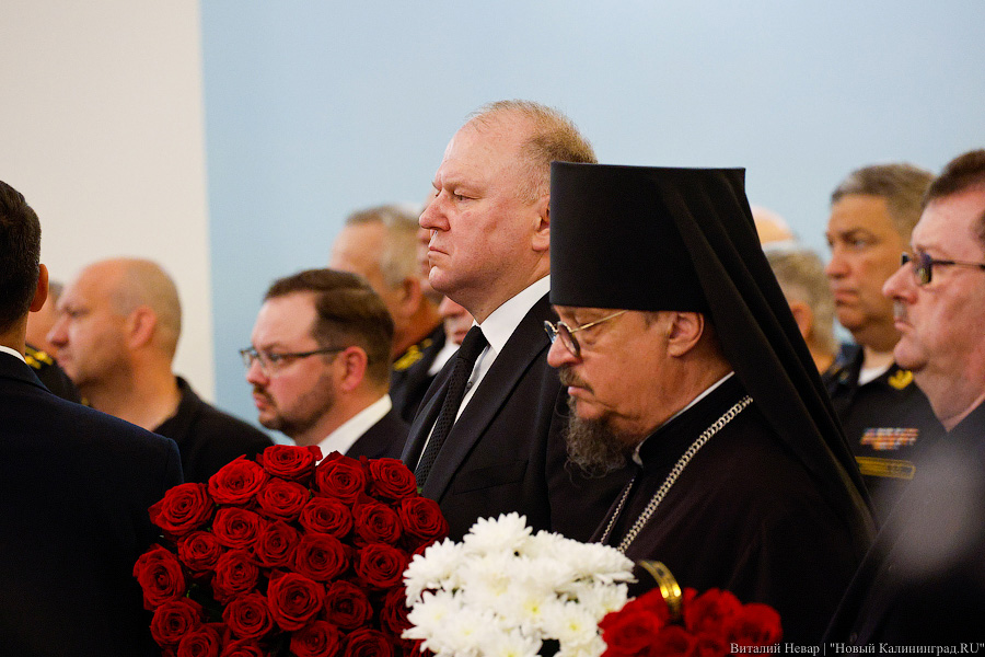 Калининград прощается с адмиралом и экс-губернатором Владимиром Егоровым (фото)