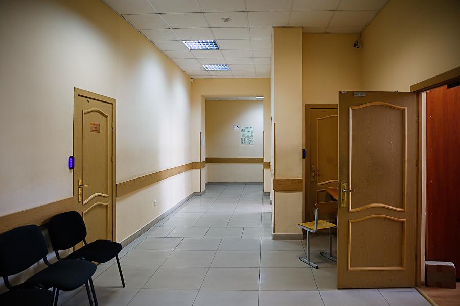 В поисках беженцев: что происходит в коридорах региональной миграционной службы
