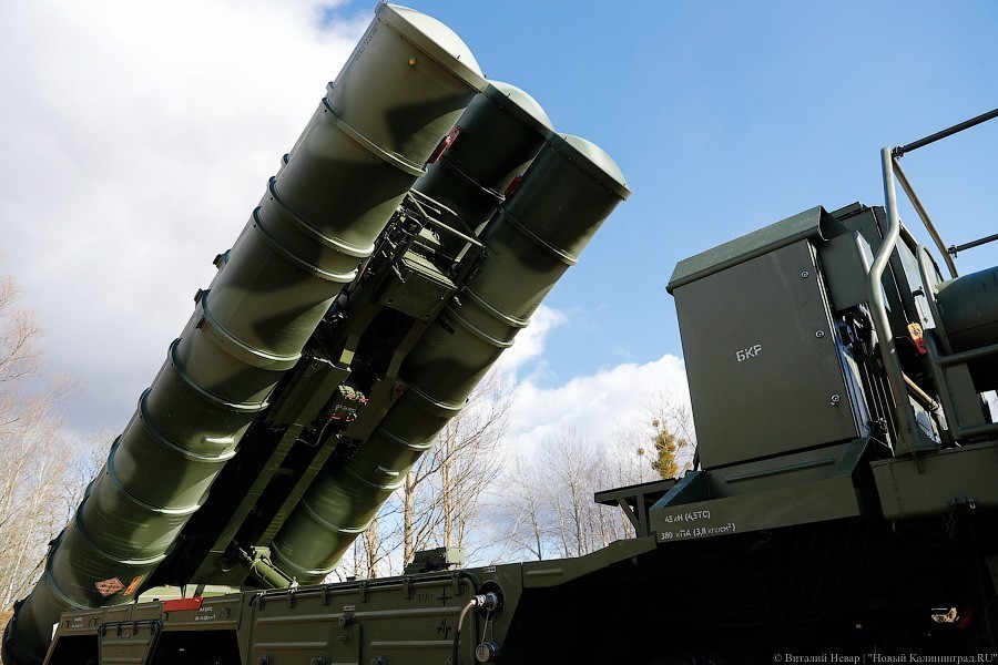 Укрепили щит над регионом: в Калининградской области развернули С-400 «Триумф» (фото)