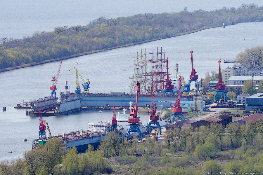 Пробки с воздуха: как прошла генеральная репетиция парада в Калининграде (фото)