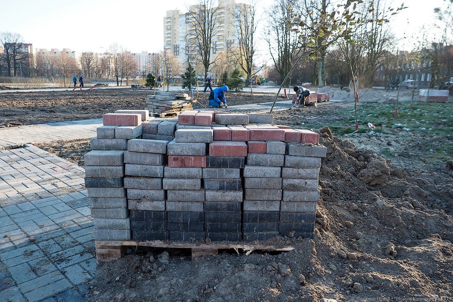 Алиханов призвал вести работы по благоустройству Летнего озера круглосуточно и без выходных