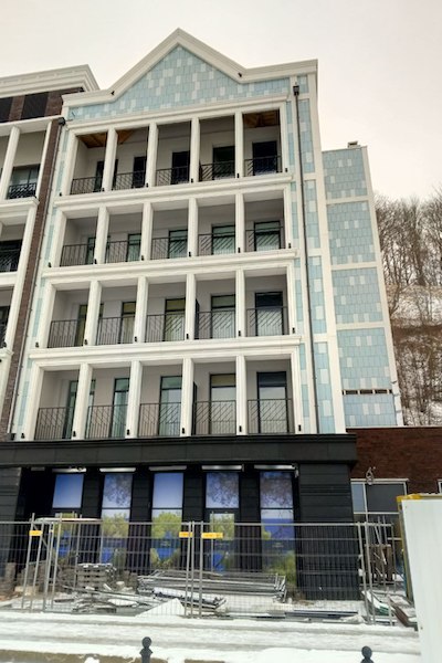 700 тысяч за кв. м: как выглядят многоэтажки на променаде в Светлогорске (фото)