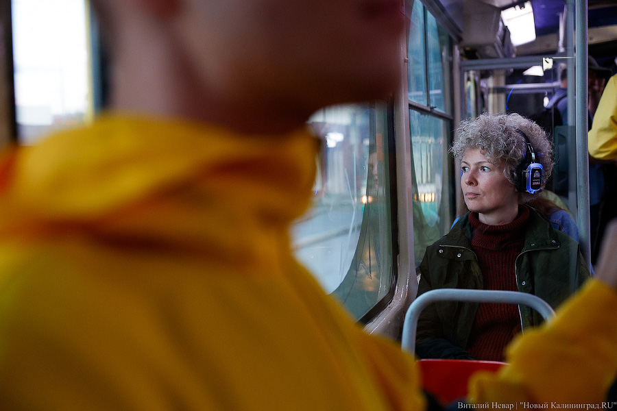 Не Калик, а Кёниг: в Калининграде запустили спектакль-променад в трамвае (фото)