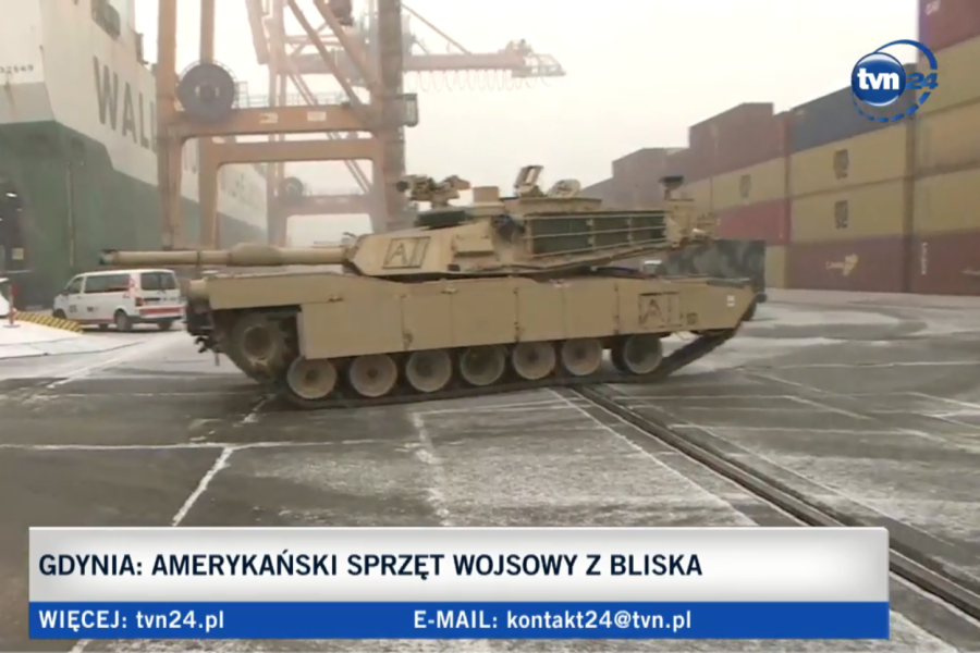 В Гдыню прибыла крупная партия американской военной техники