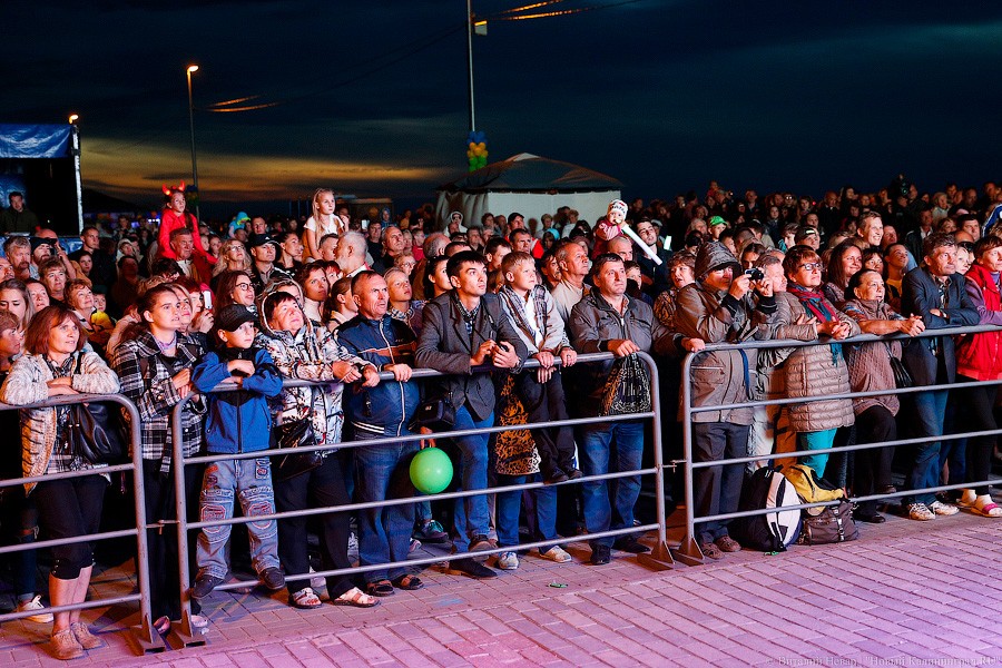 Полиция насчитала на первом дне фестиваля фейерверков 100 тысяч зрителей
