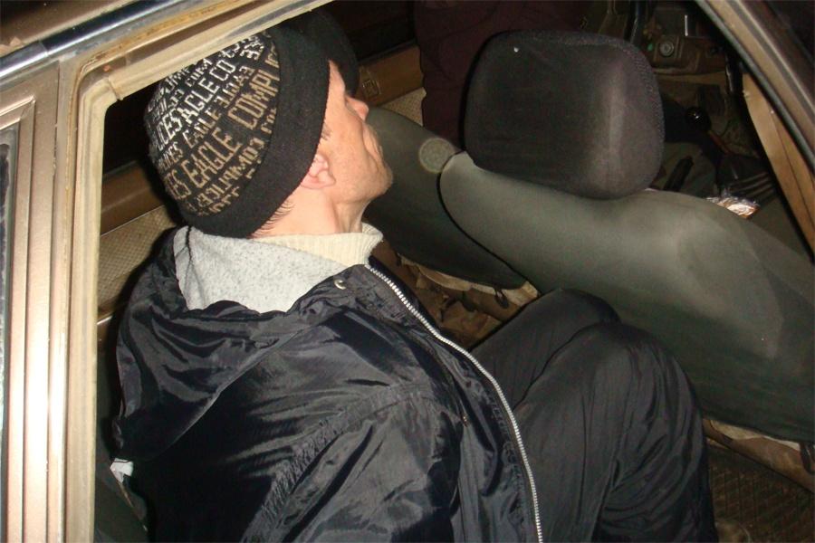 Инспекторы ГИБДД обнаружили в автомобиле в Калининграде 101 сверток с героином (дополнено, фото)